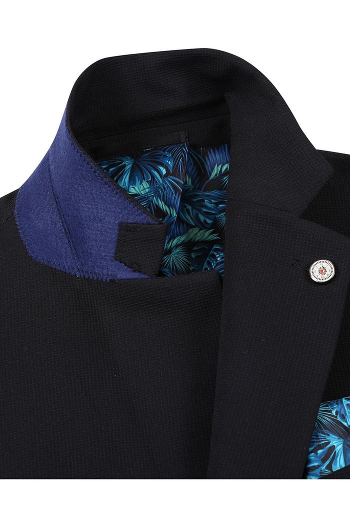 Black Solid Sports Jacket